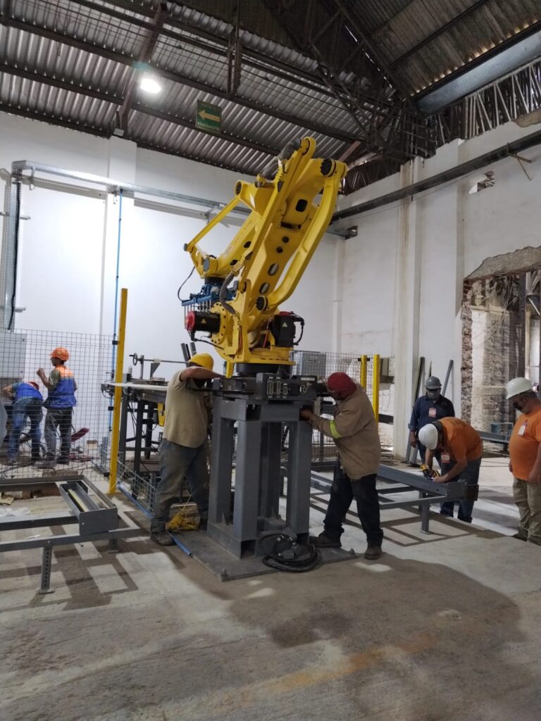 montaje mano robotica, mano robotica industrial, personal industrial, proyecto planta industrial